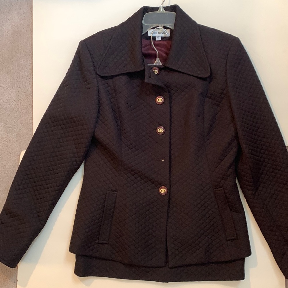 Brown pre-loved in great condition brown skirt suit